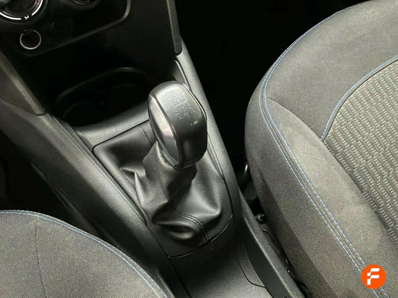Foto Peugeot 208 21