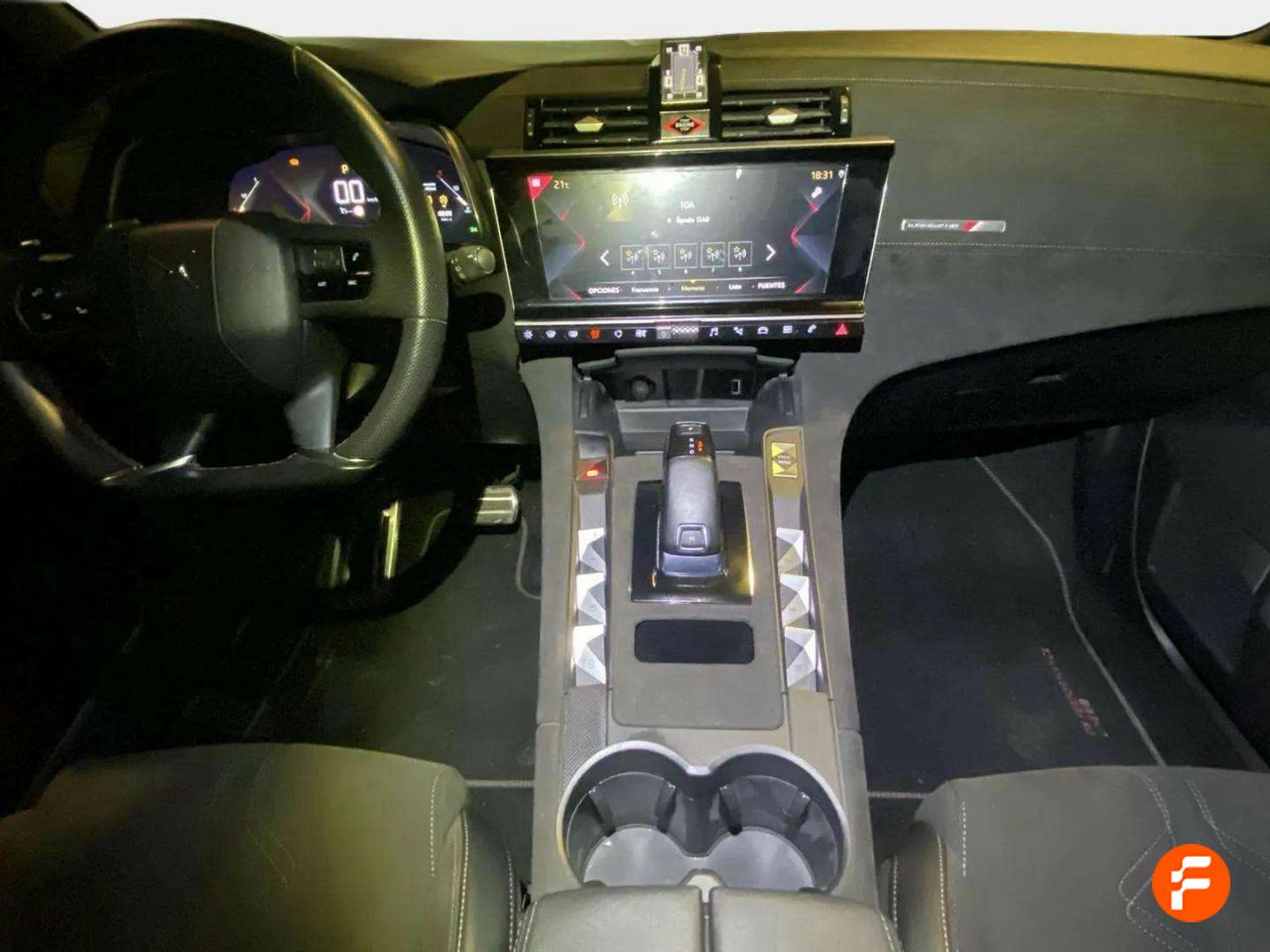 Foto DS Automobiles DS 7 10