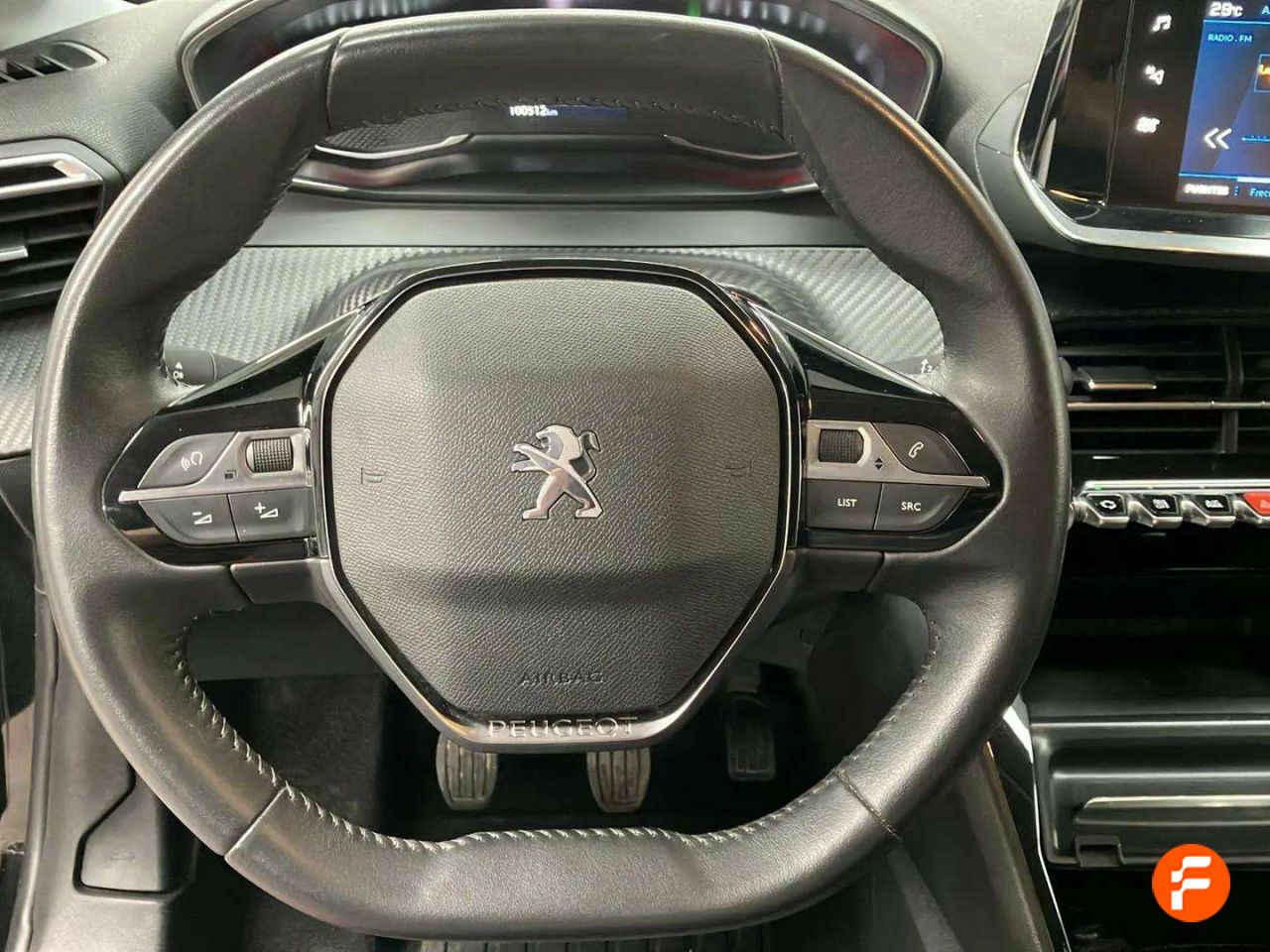 Foto Peugeot 208 8