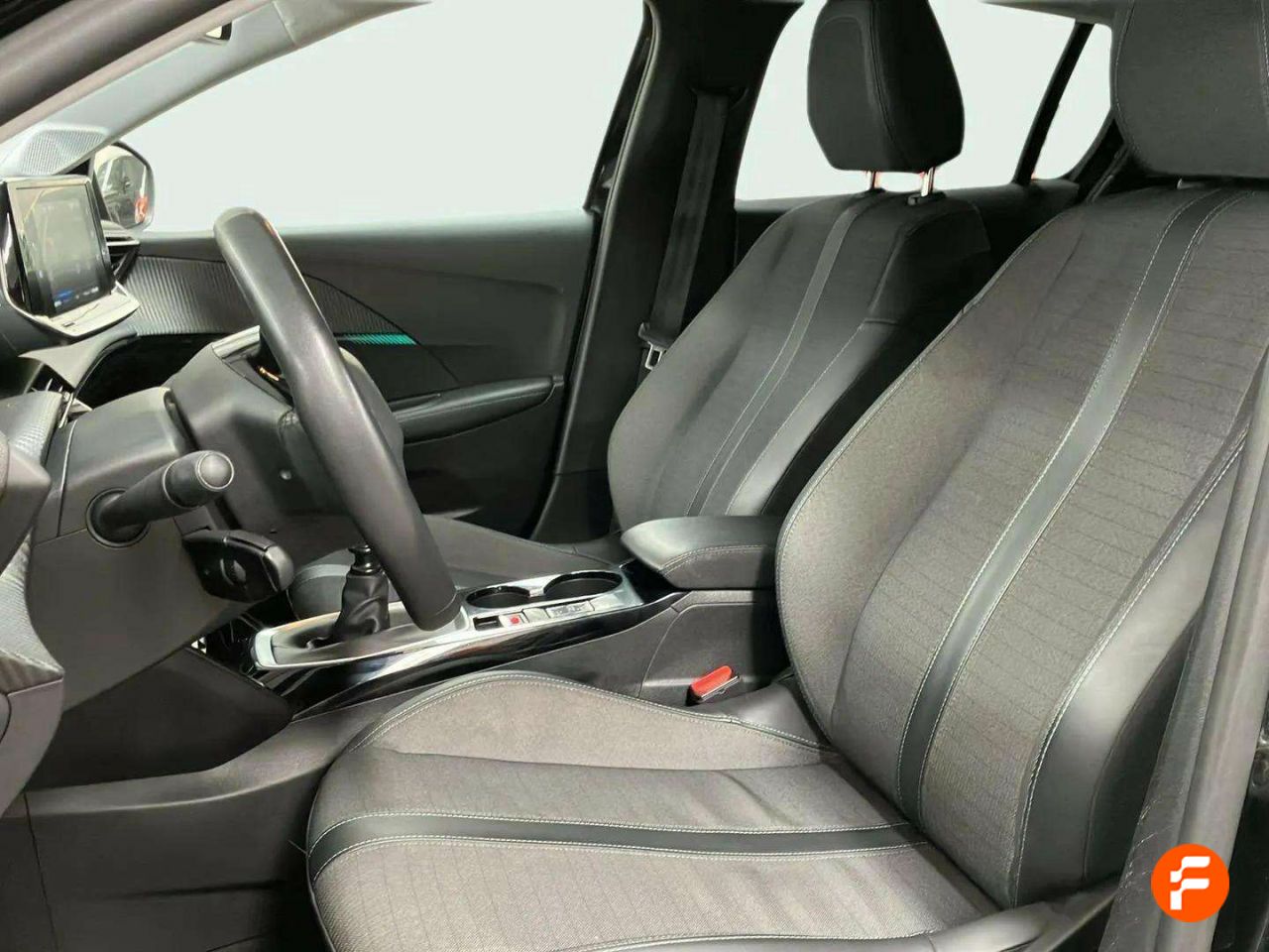 Foto Peugeot 208 10
