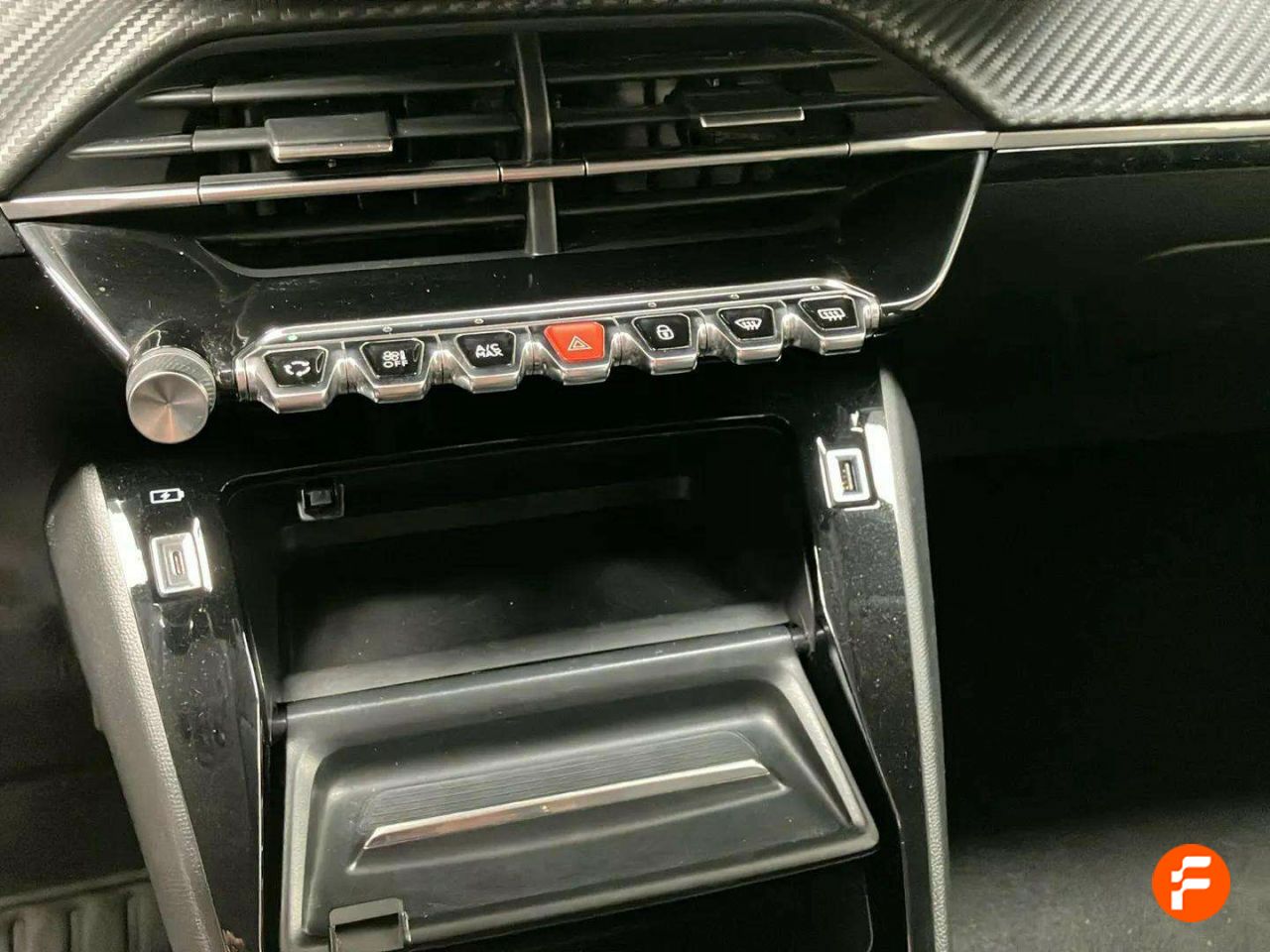 Foto Peugeot 208 19