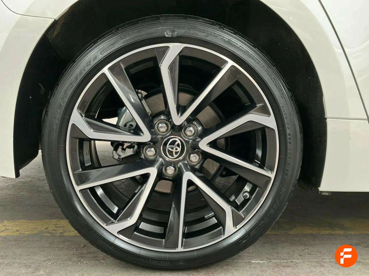 Foto Toyota Corolla 16