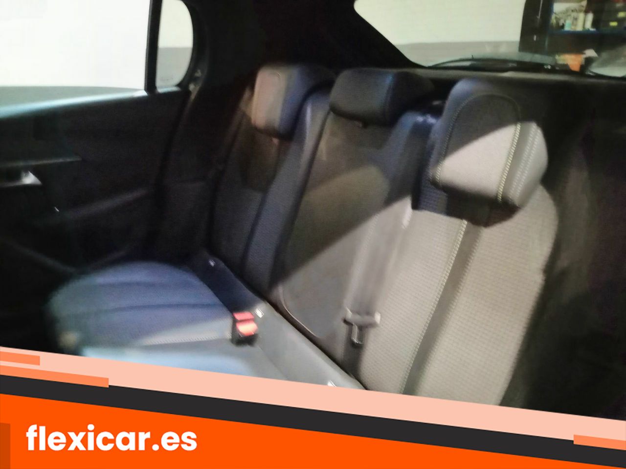 Foto Peugeot 208 11