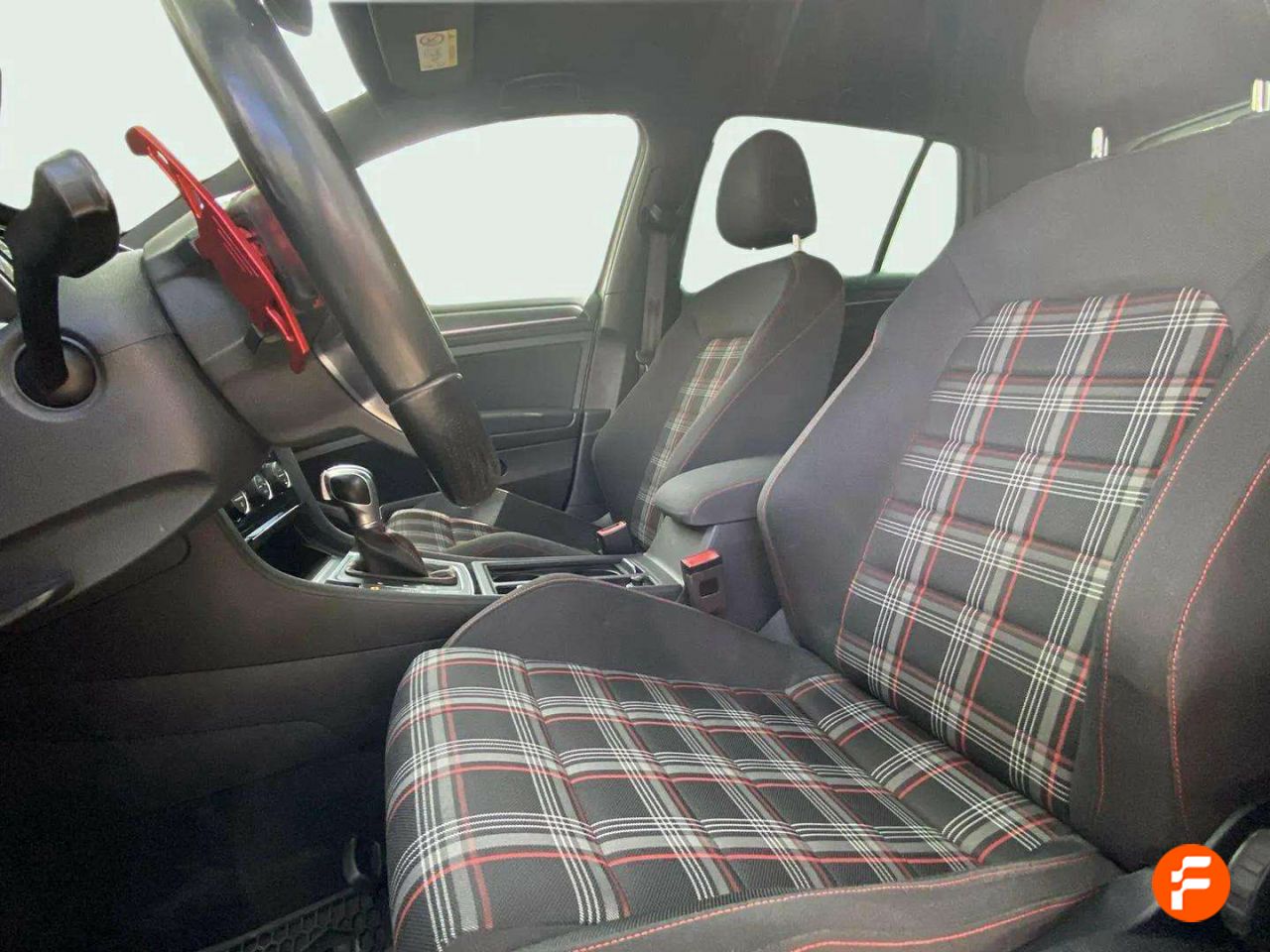 Foto Volkswagen Golf 13