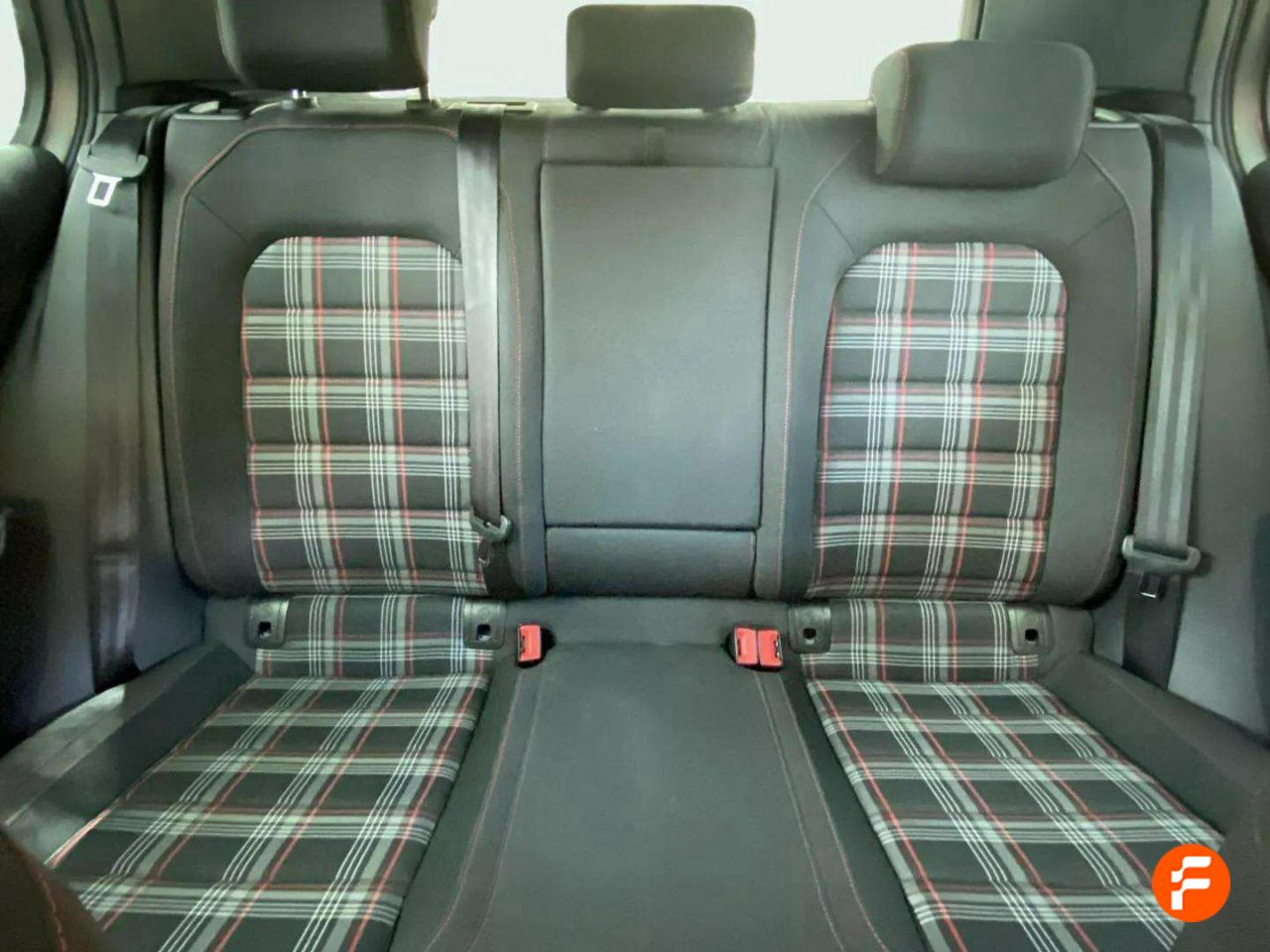 Foto Volkswagen Golf 15