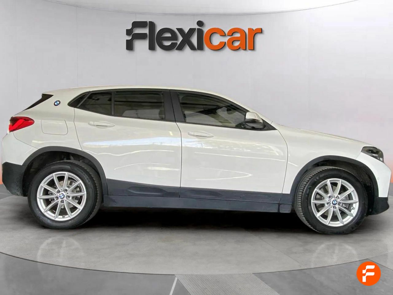 Foto BMW X2 4