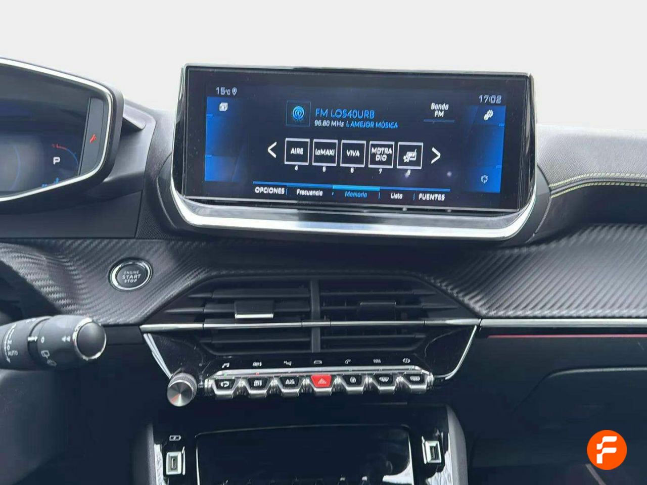 Foto Peugeot 208 10