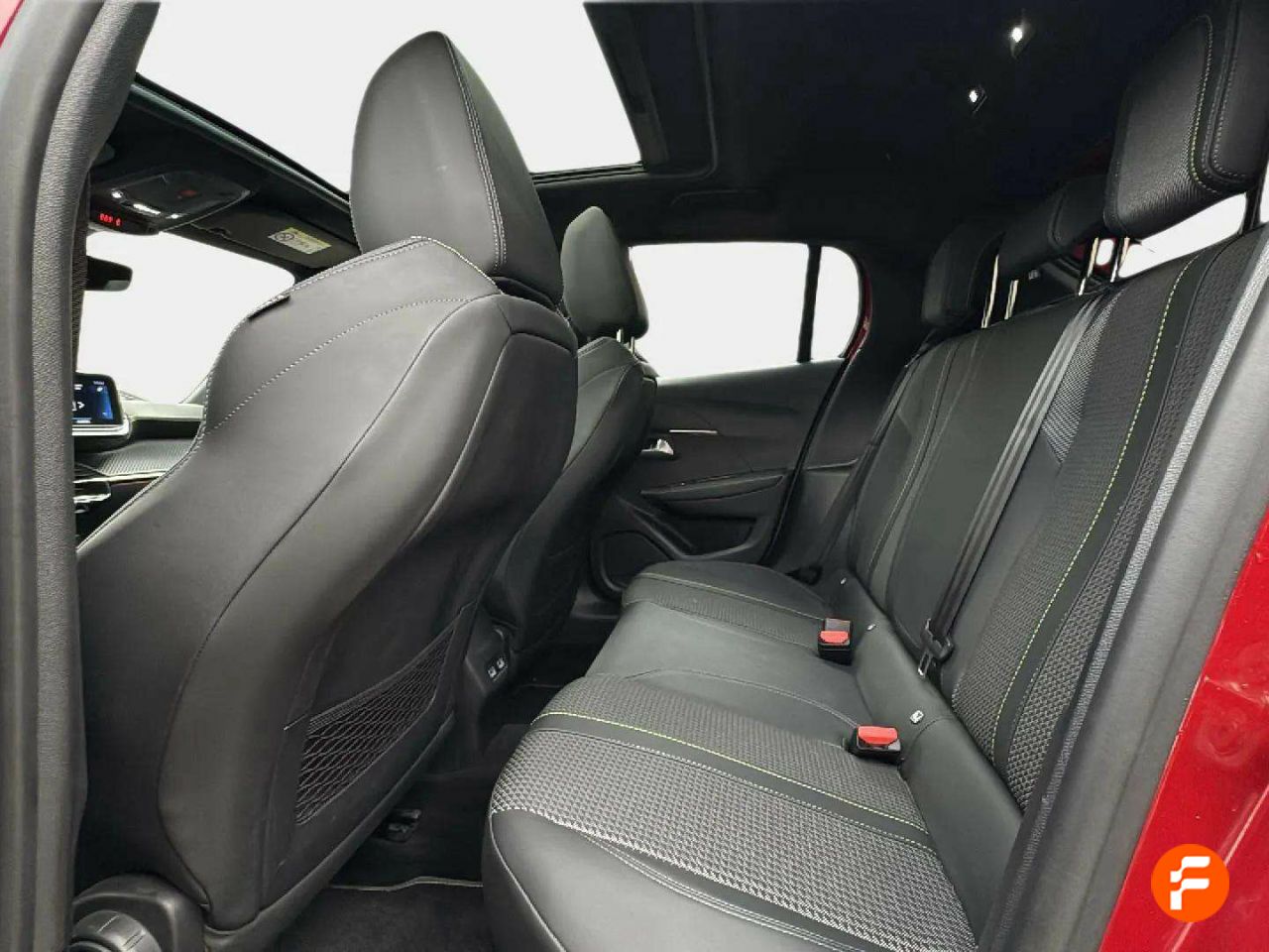 Foto Peugeot 208 14