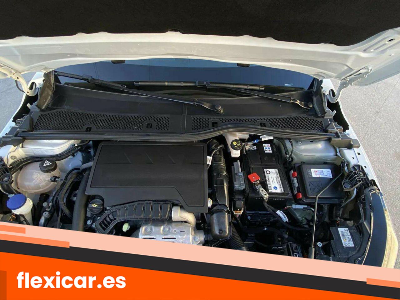 Foto Peugeot 208 17