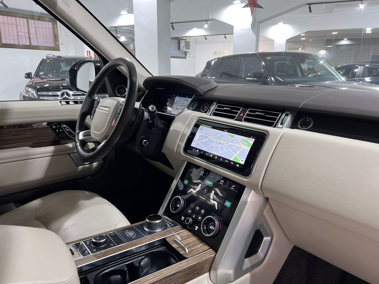 Foto Land-Rover Range Rover 14