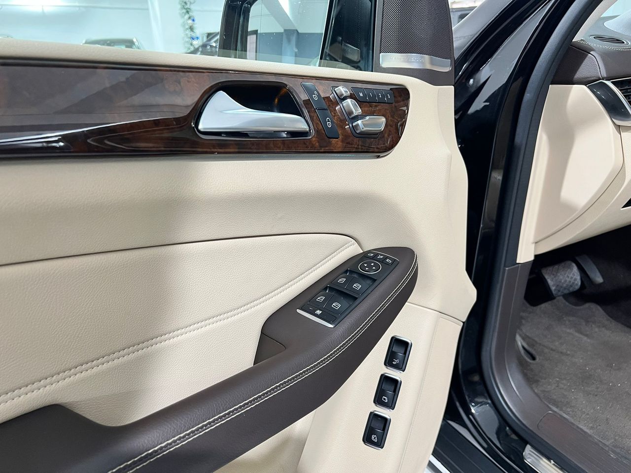 Foto Mercedes-Benz Clase GLS 25