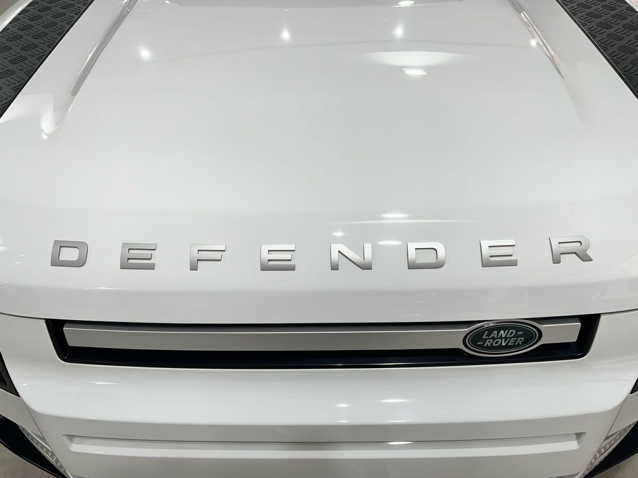 Foto Land-Rover Defender 22