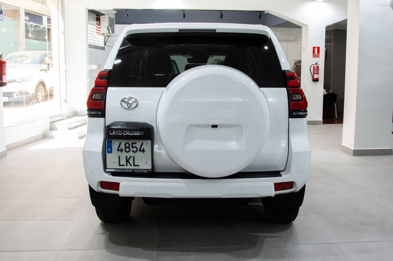 Foto Toyota Land Cruiser 8