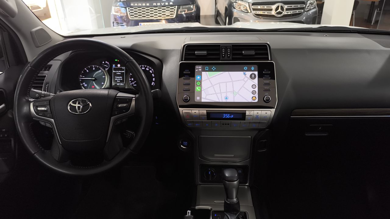 Foto Toyota Land Cruiser 13