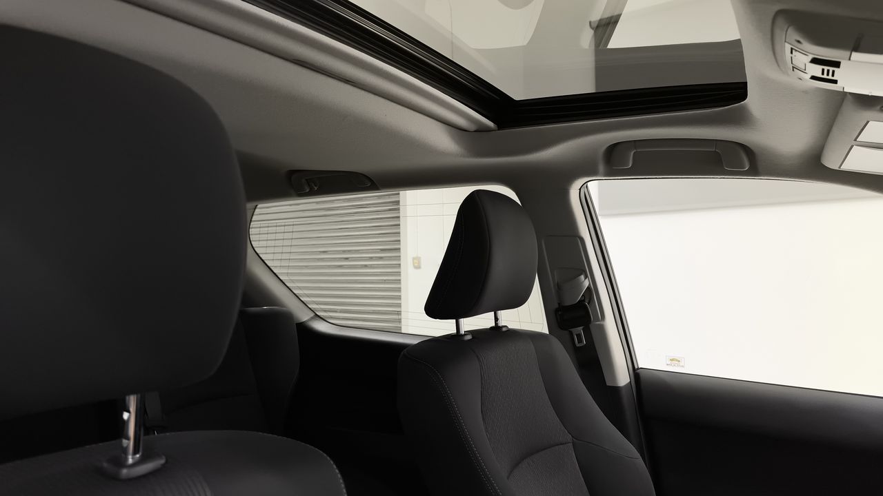 Foto Toyota Land Cruiser 26