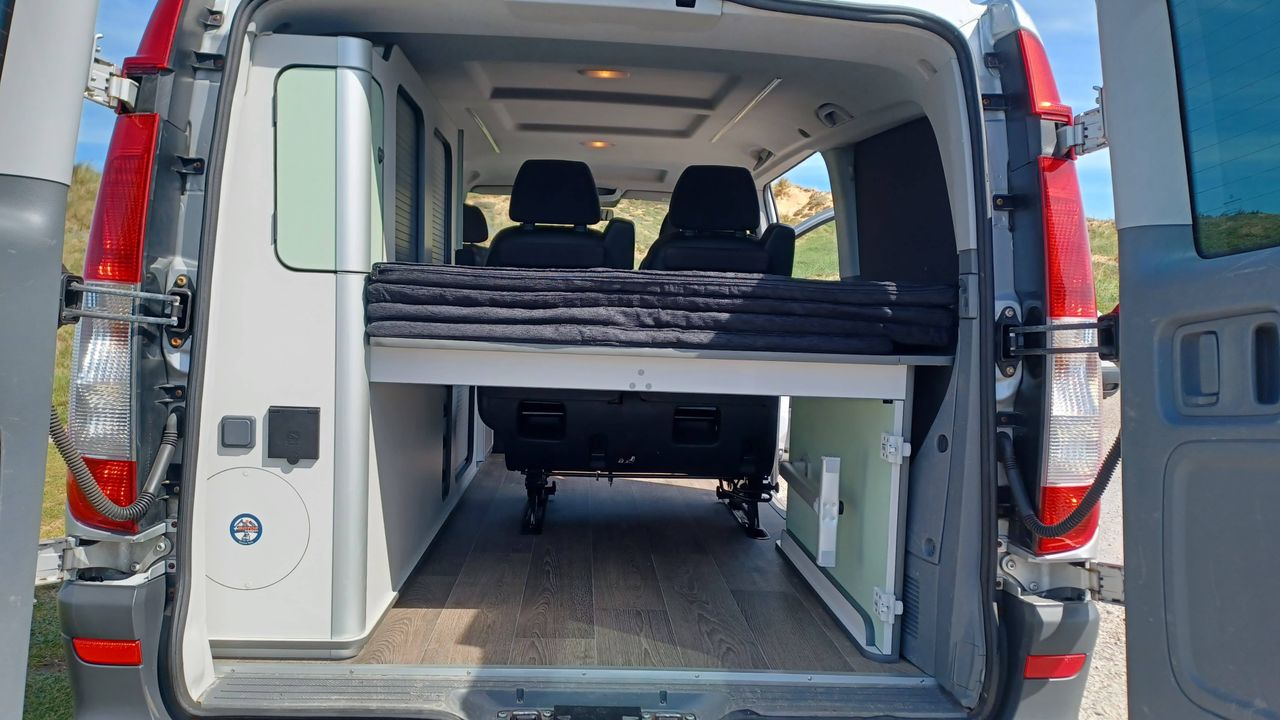 Foto Mercedes-Benz Vito 21