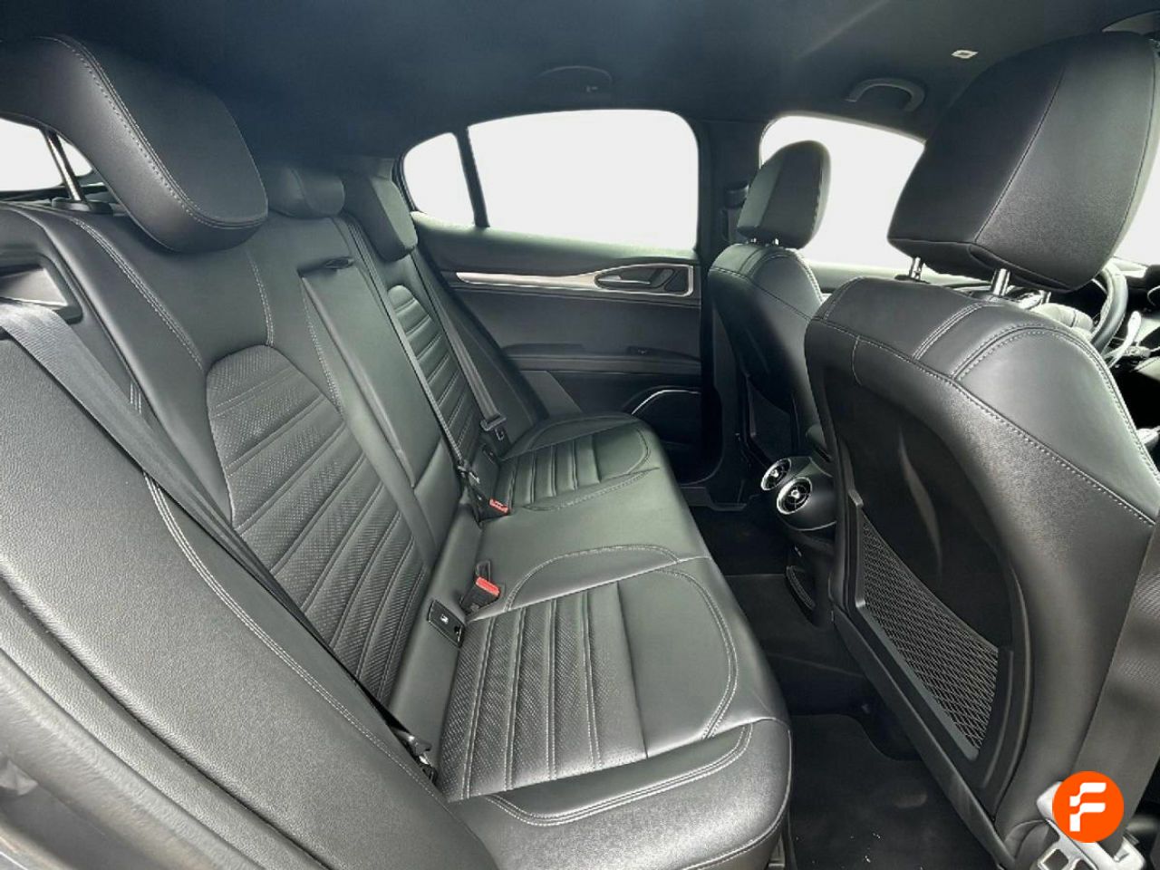 Foto Alfa Romeo Stelvio 13
