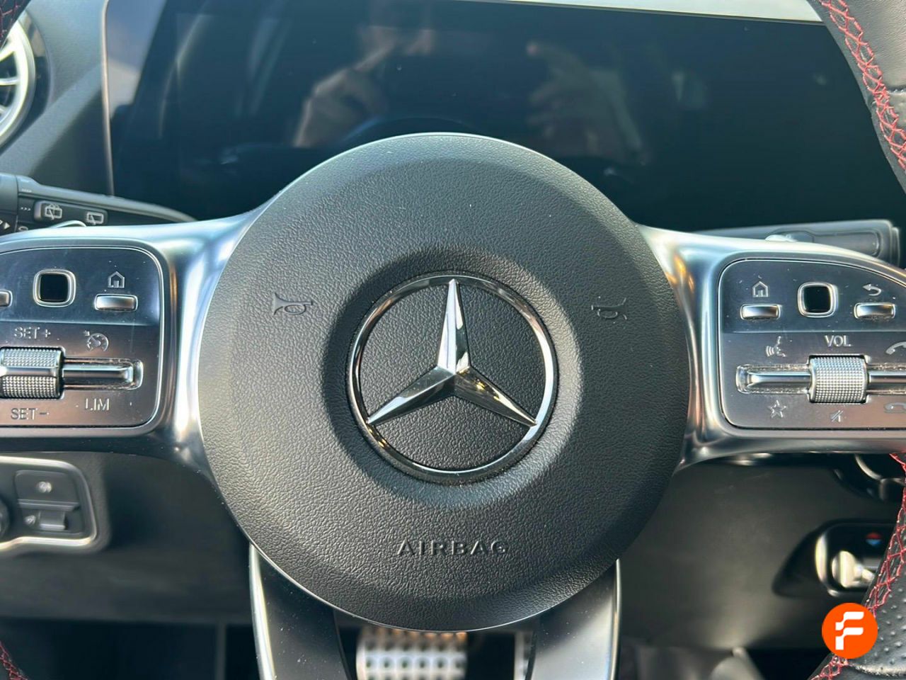 Foto Mercedes-Benz Clase GLA 19