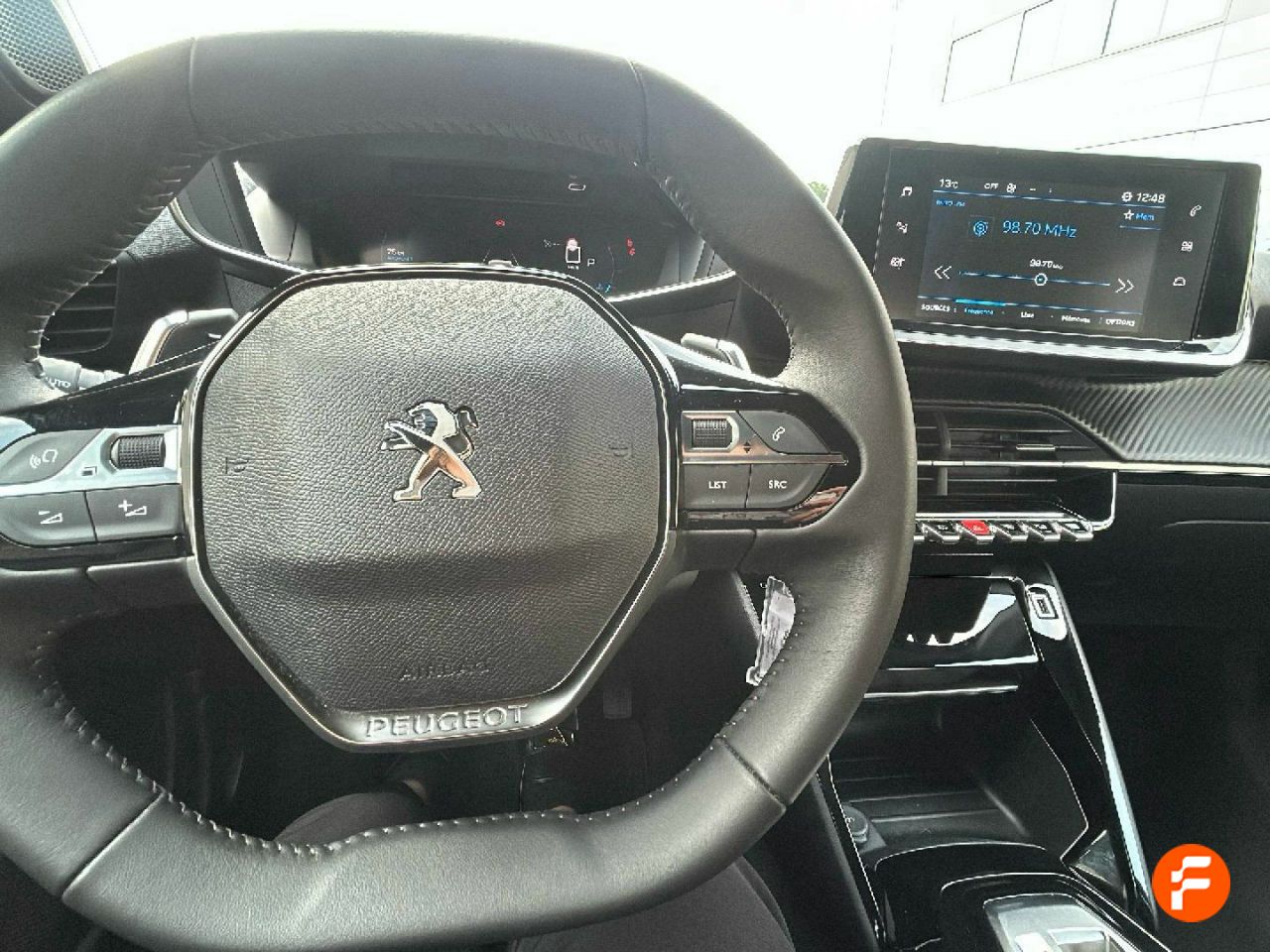 Foto Peugeot 2008 10