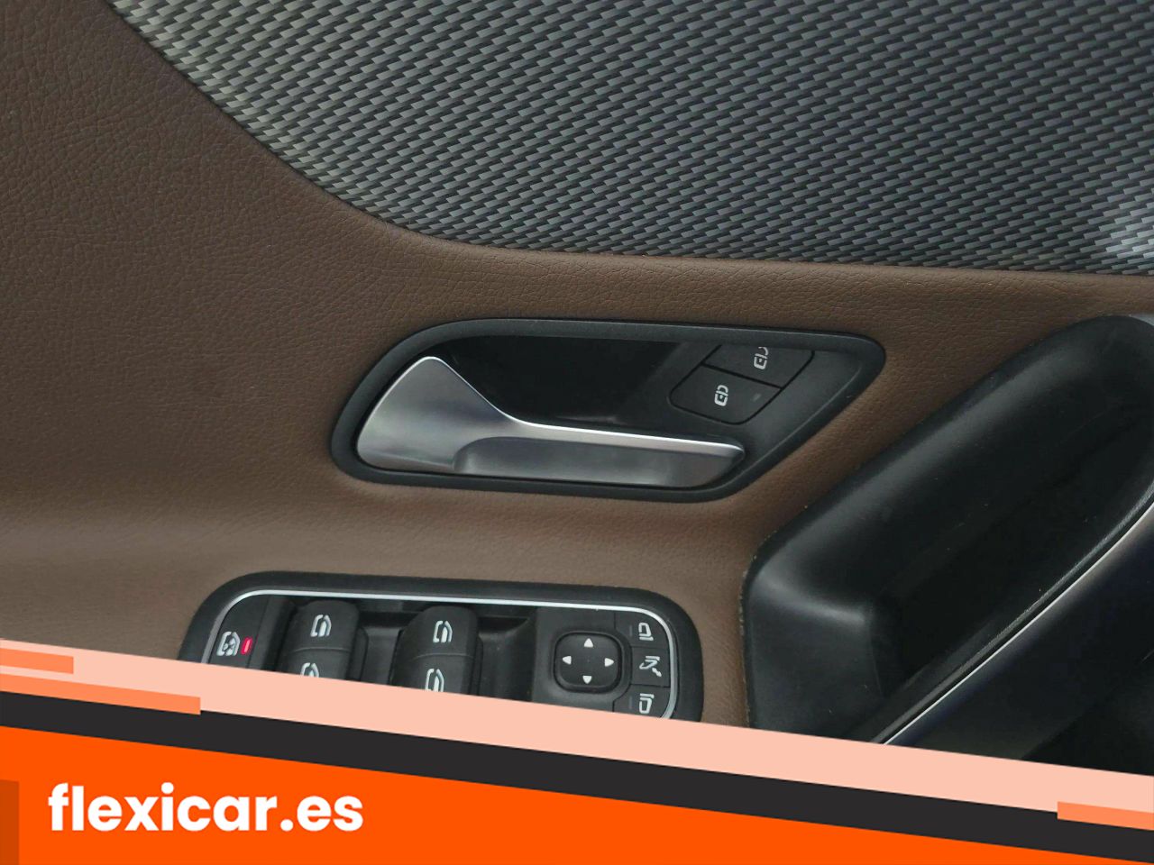 Foto Mercedes-Benz Clase CLA 16