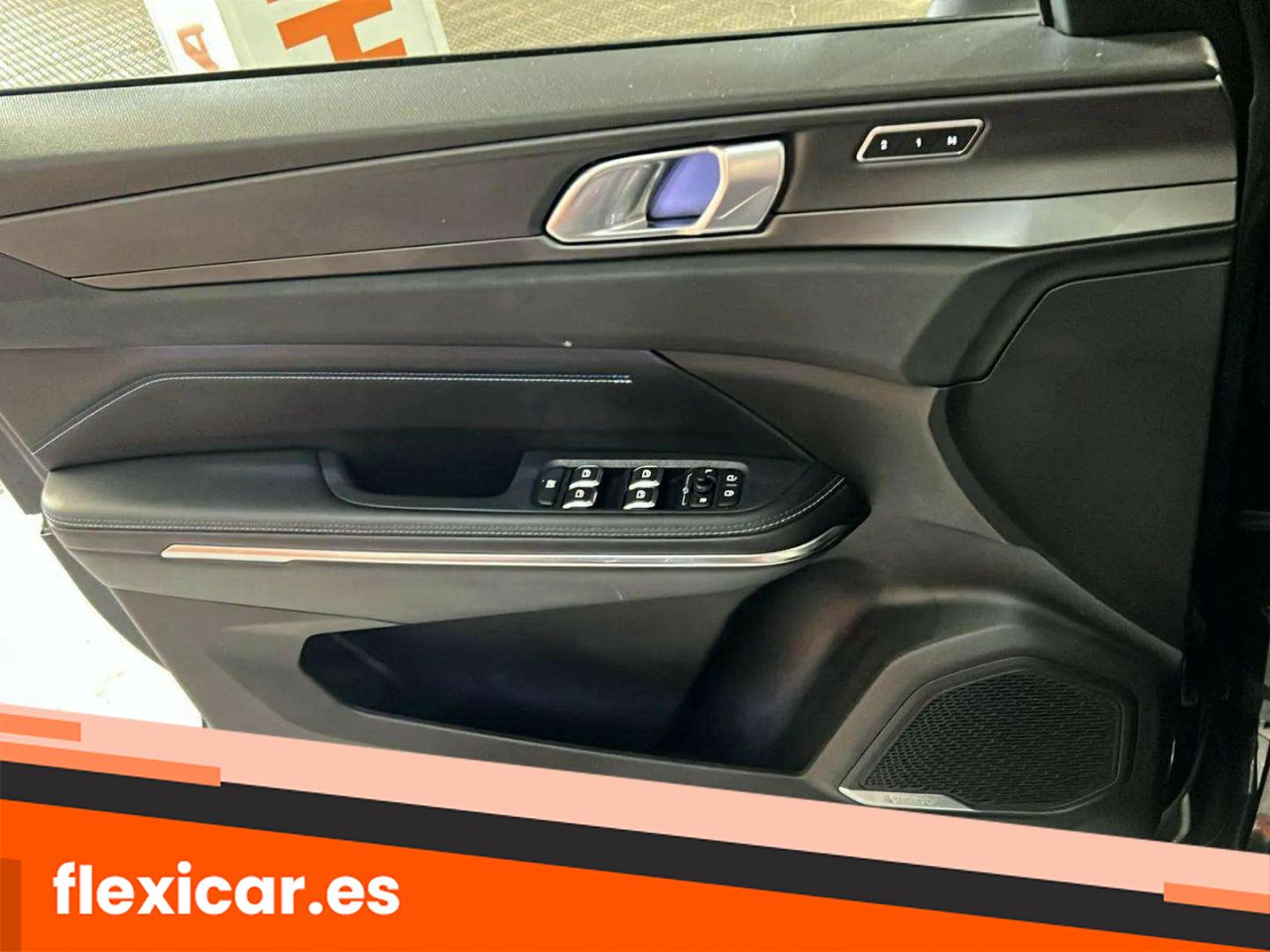 Foto LYNK&CO 01 23
