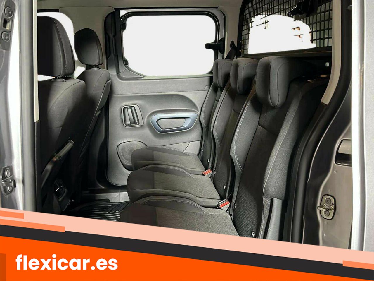 Foto Peugeot Rifter 12