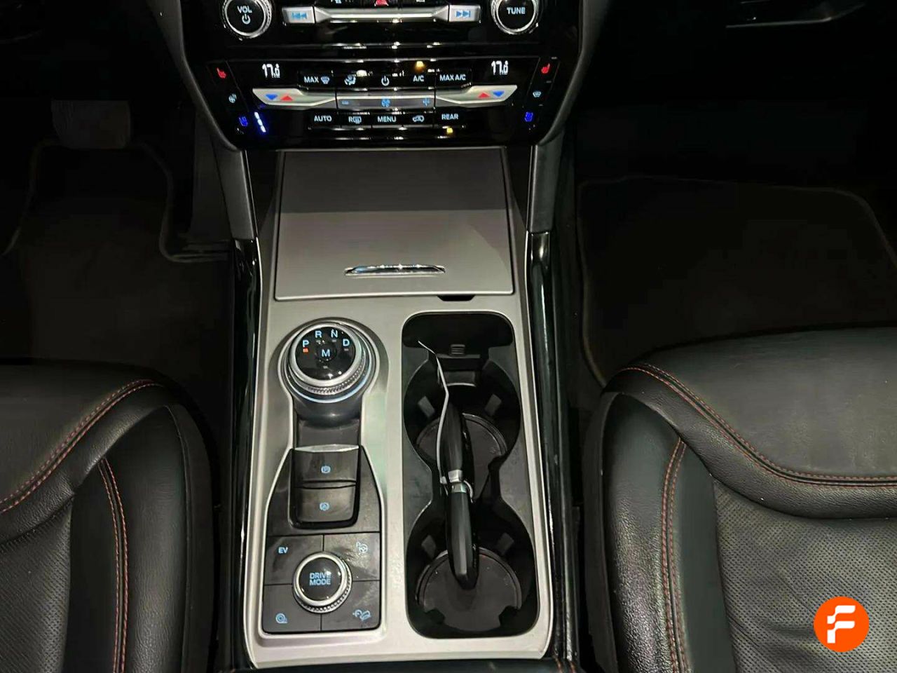 Foto Ford Explorer 18