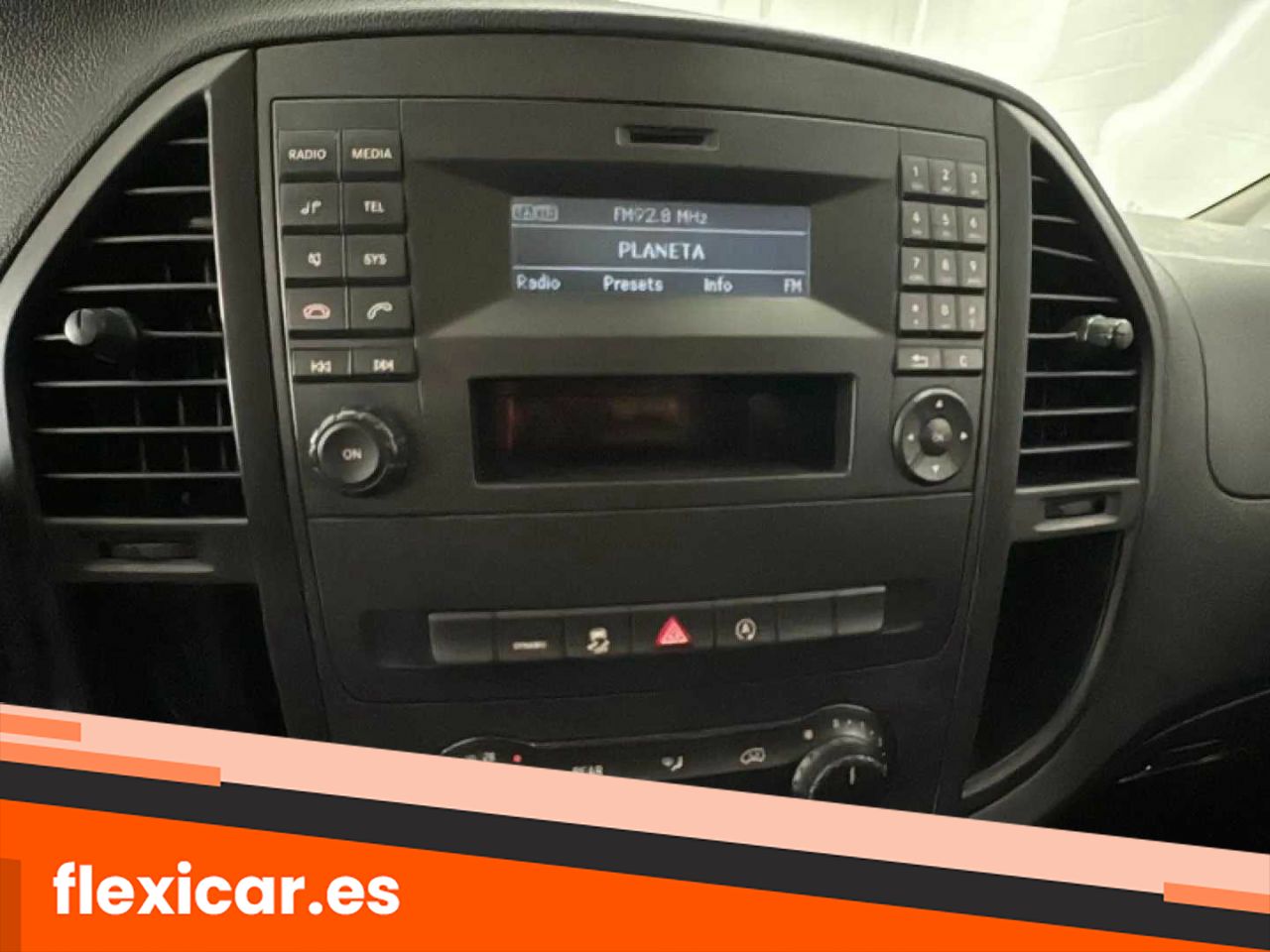 Foto Mercedes-Benz Vito 22