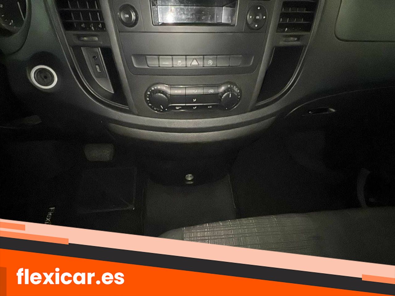 Foto Mercedes-Benz Vito 32