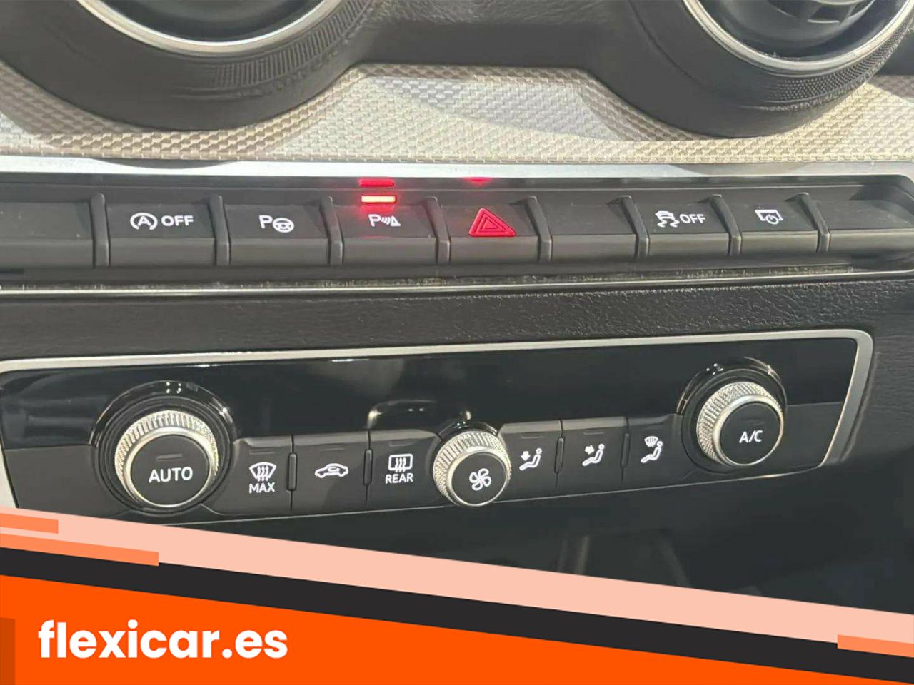 Foto Audi Q2 33