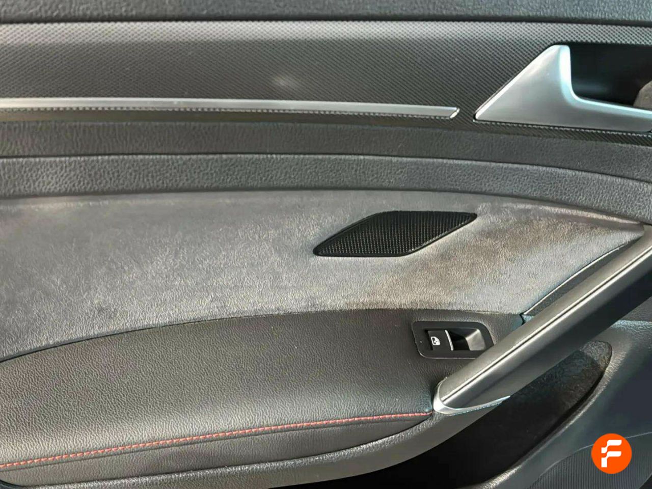 Foto Volkswagen Golf 45