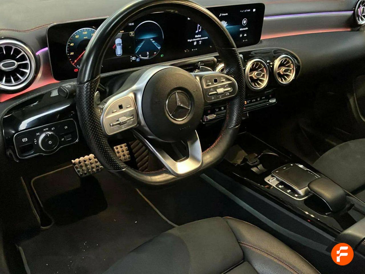 Foto Mercedes-Benz Clase CLA 10