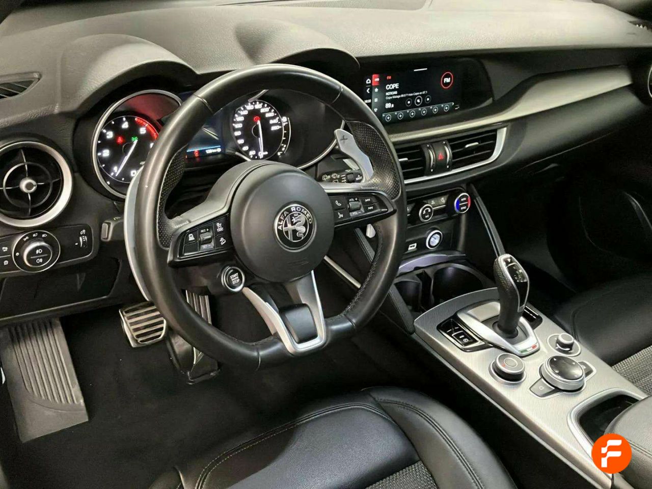 Foto Alfa Romeo Stelvio 10