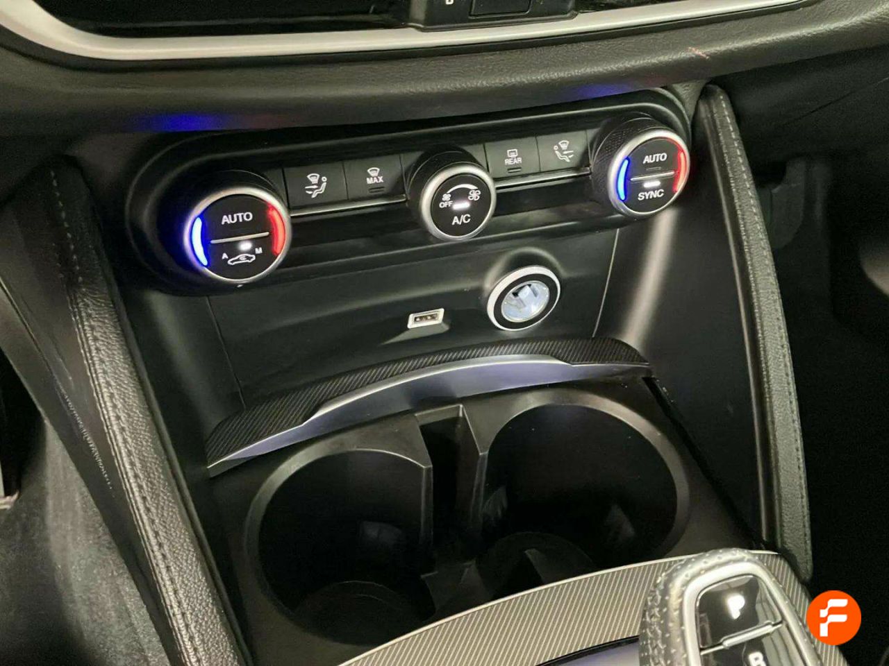 Foto Alfa Romeo Stelvio 23