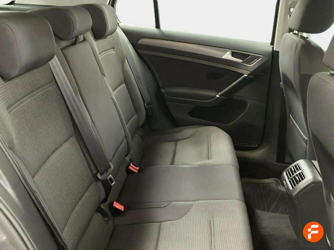 Foto Volkswagen Golf 14