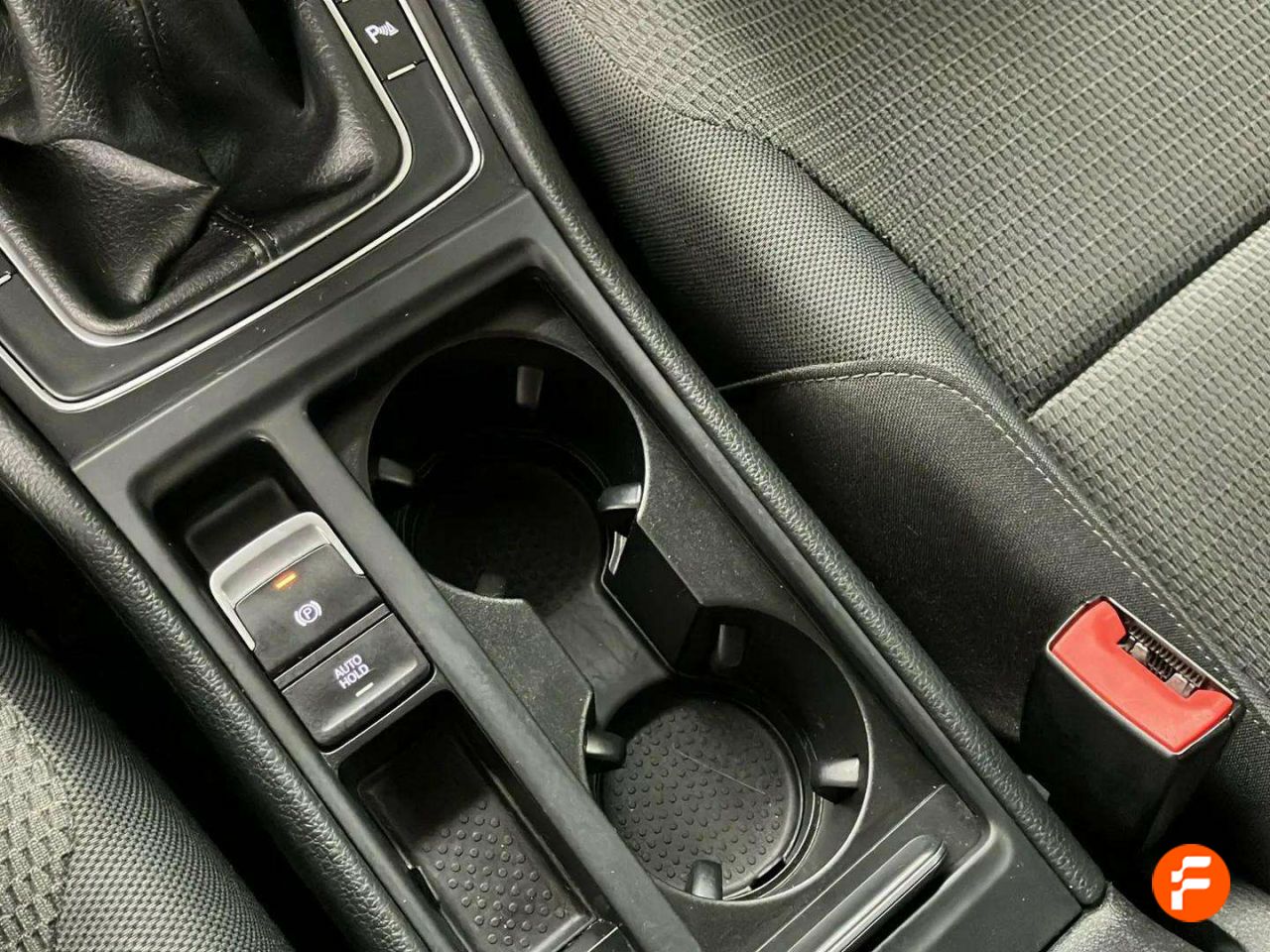Foto Volkswagen Golf 22