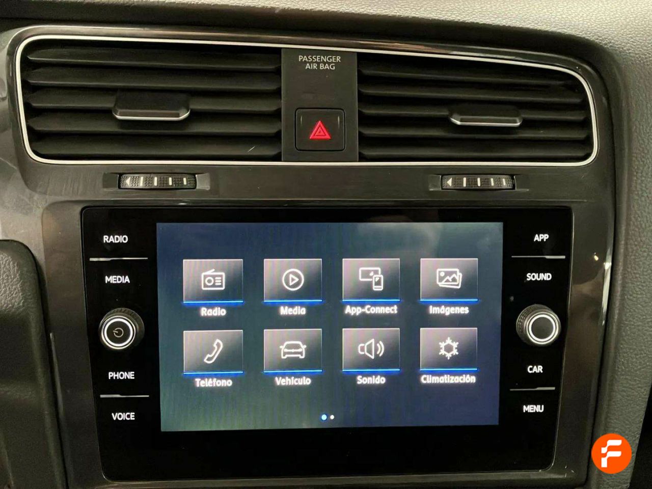 Foto Volkswagen Golf 23