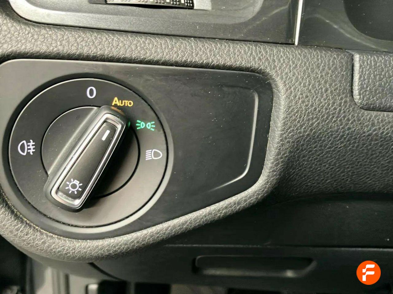 Foto Volkswagen Golf 25