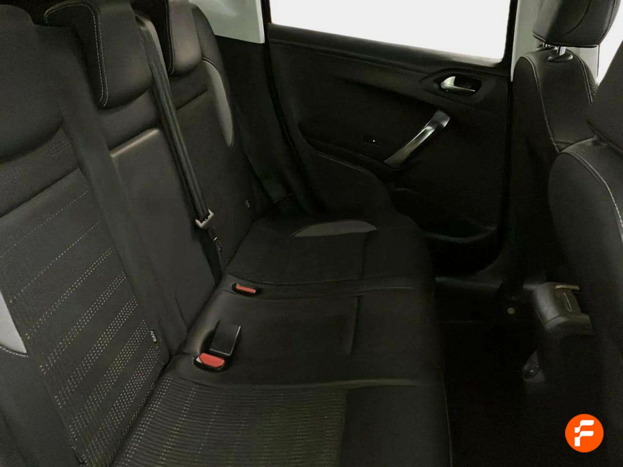 Foto Peugeot 2008 15