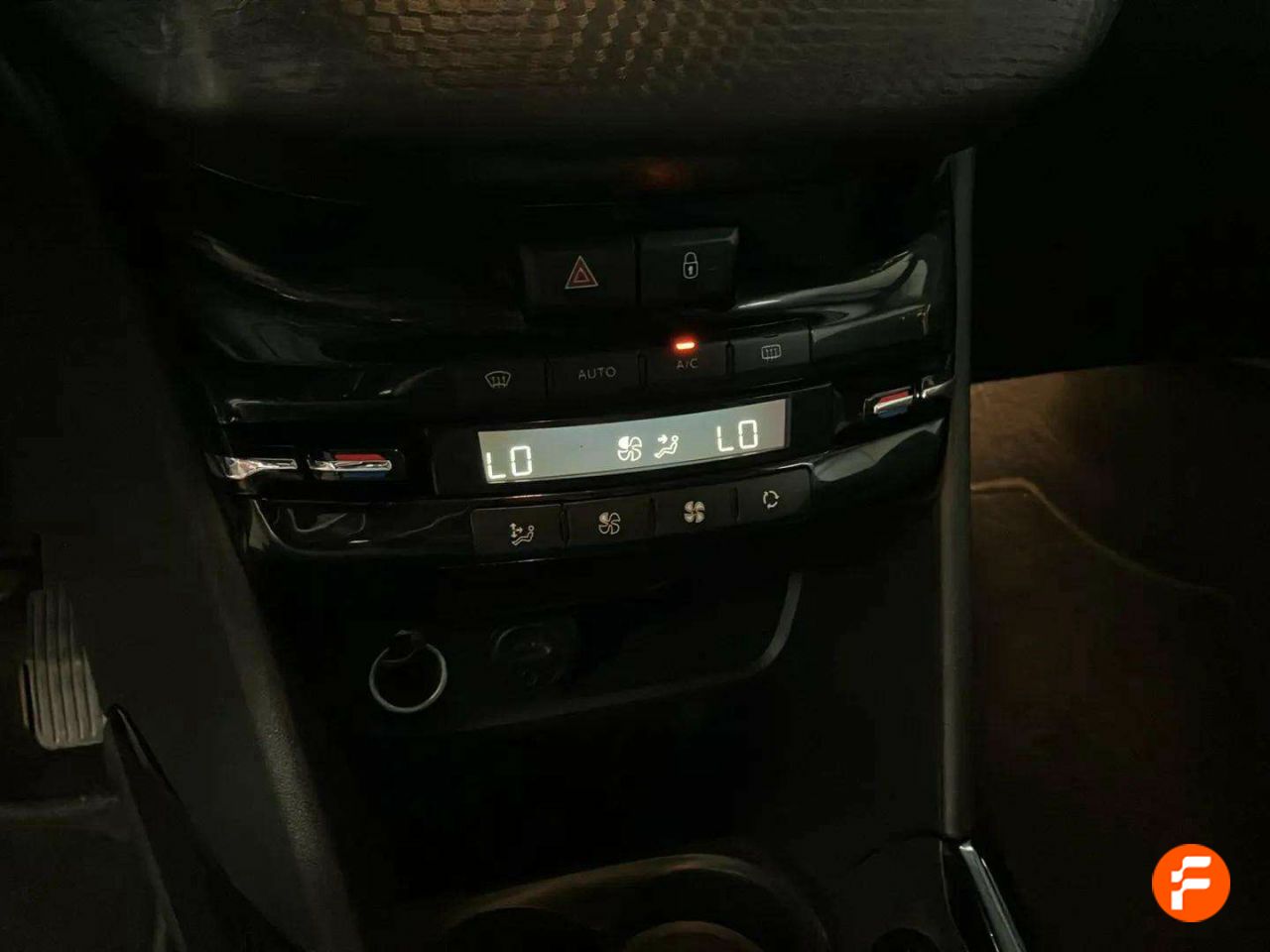 Foto Peugeot 2008 23