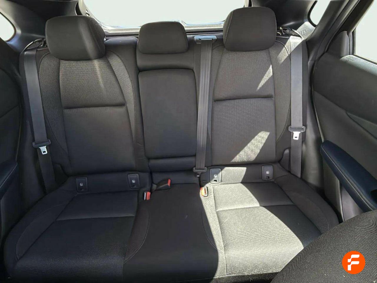 Foto Mazda CX-30 23