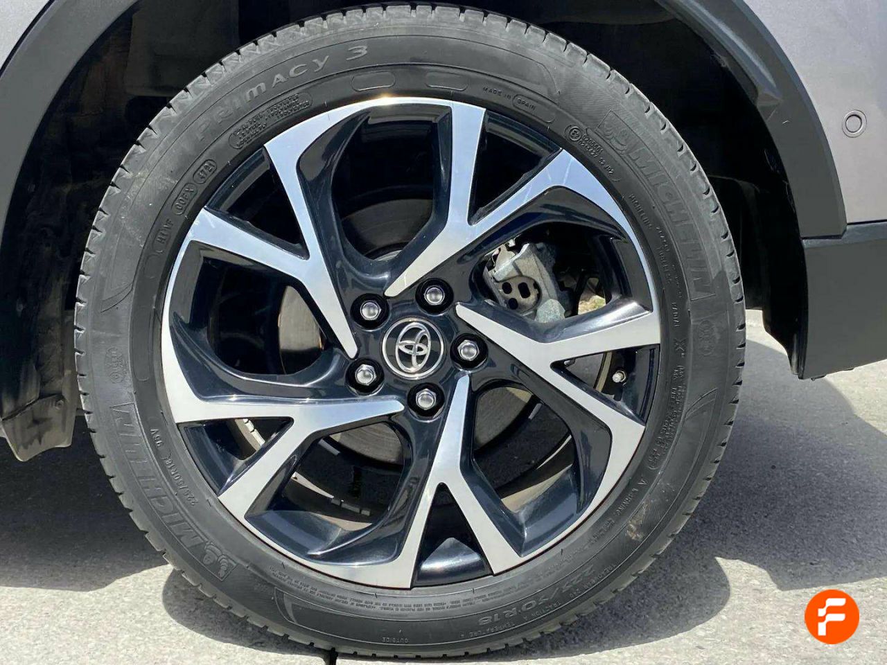 Foto Toyota C-HR 11