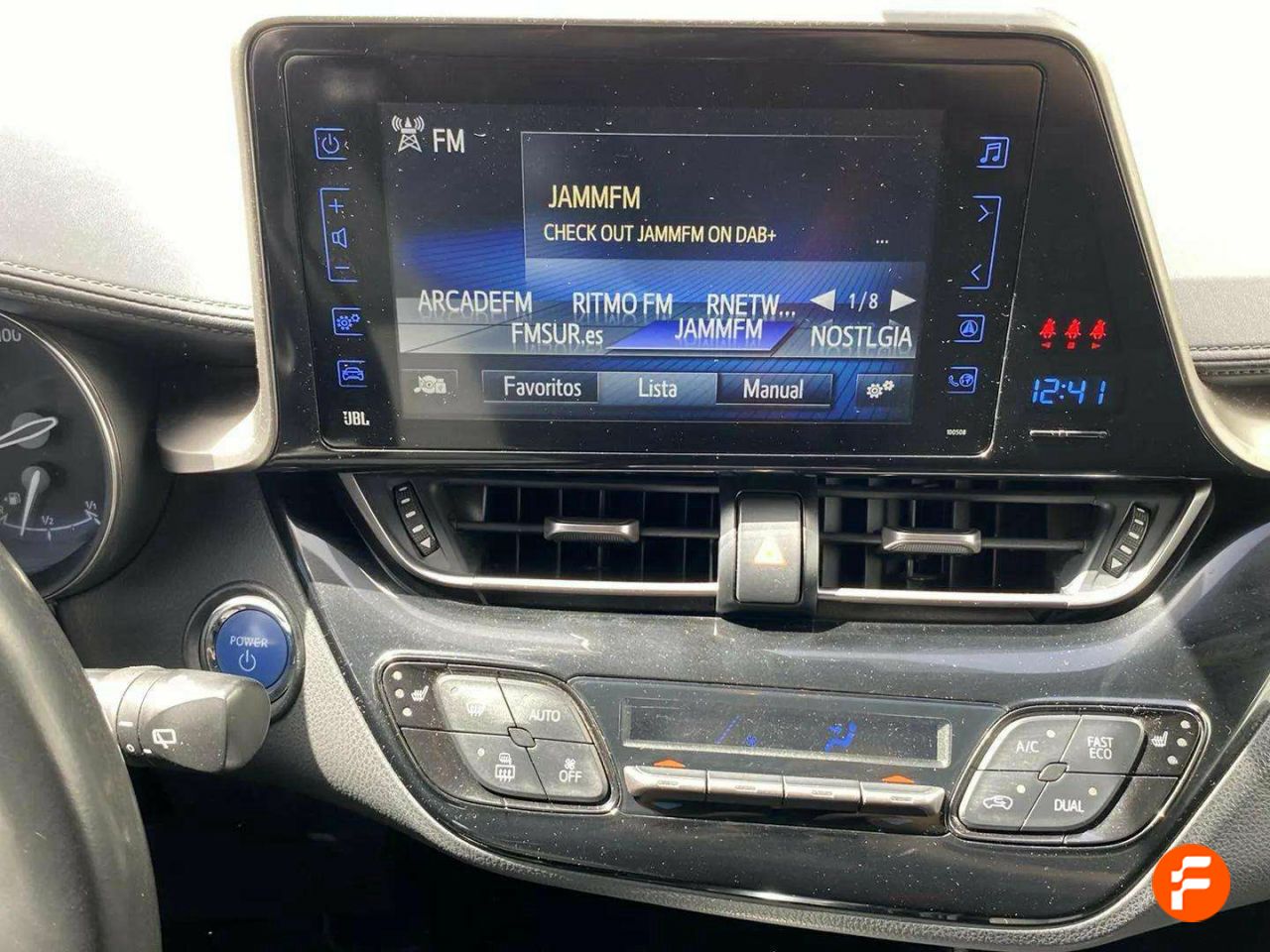 Foto Toyota C-HR 15