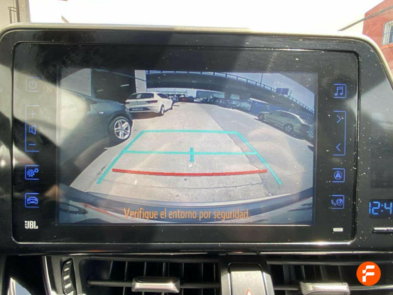 Foto Toyota C-HR 16