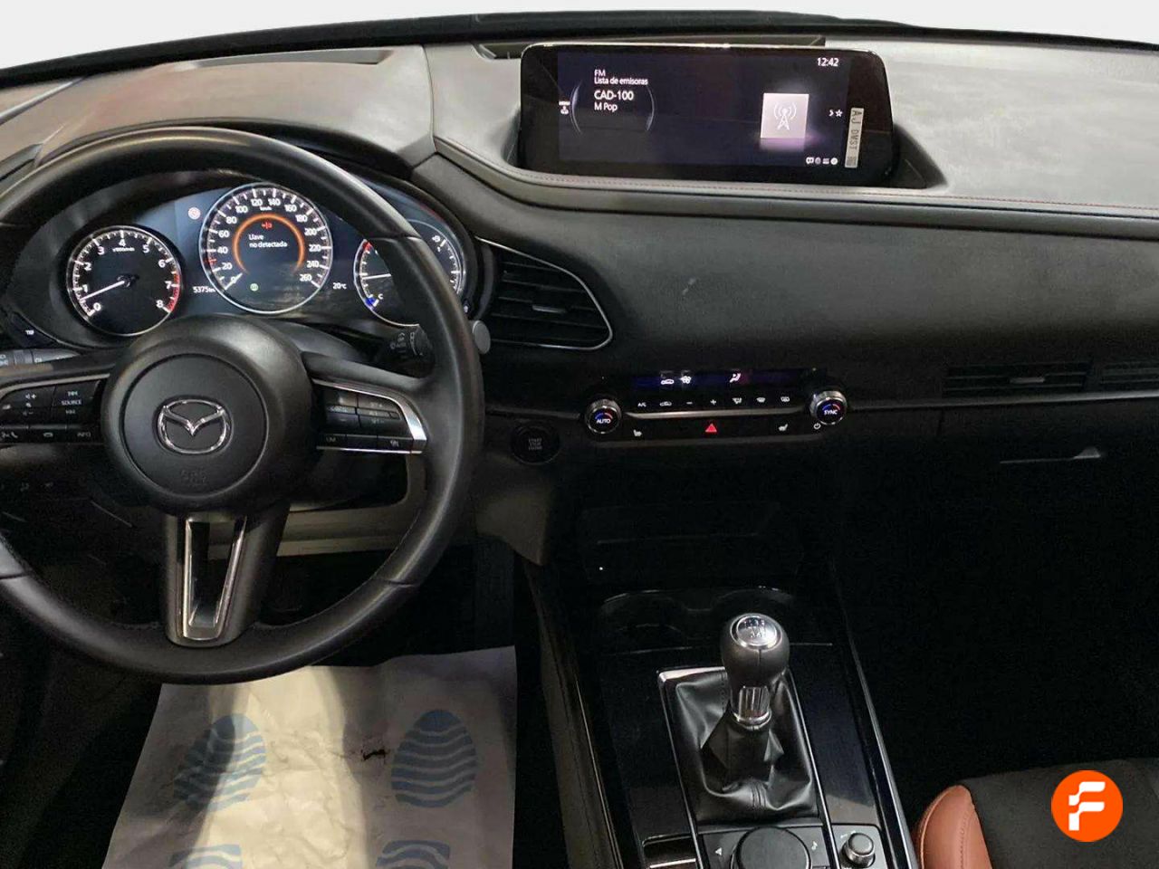 Foto Mazda CX-30 12