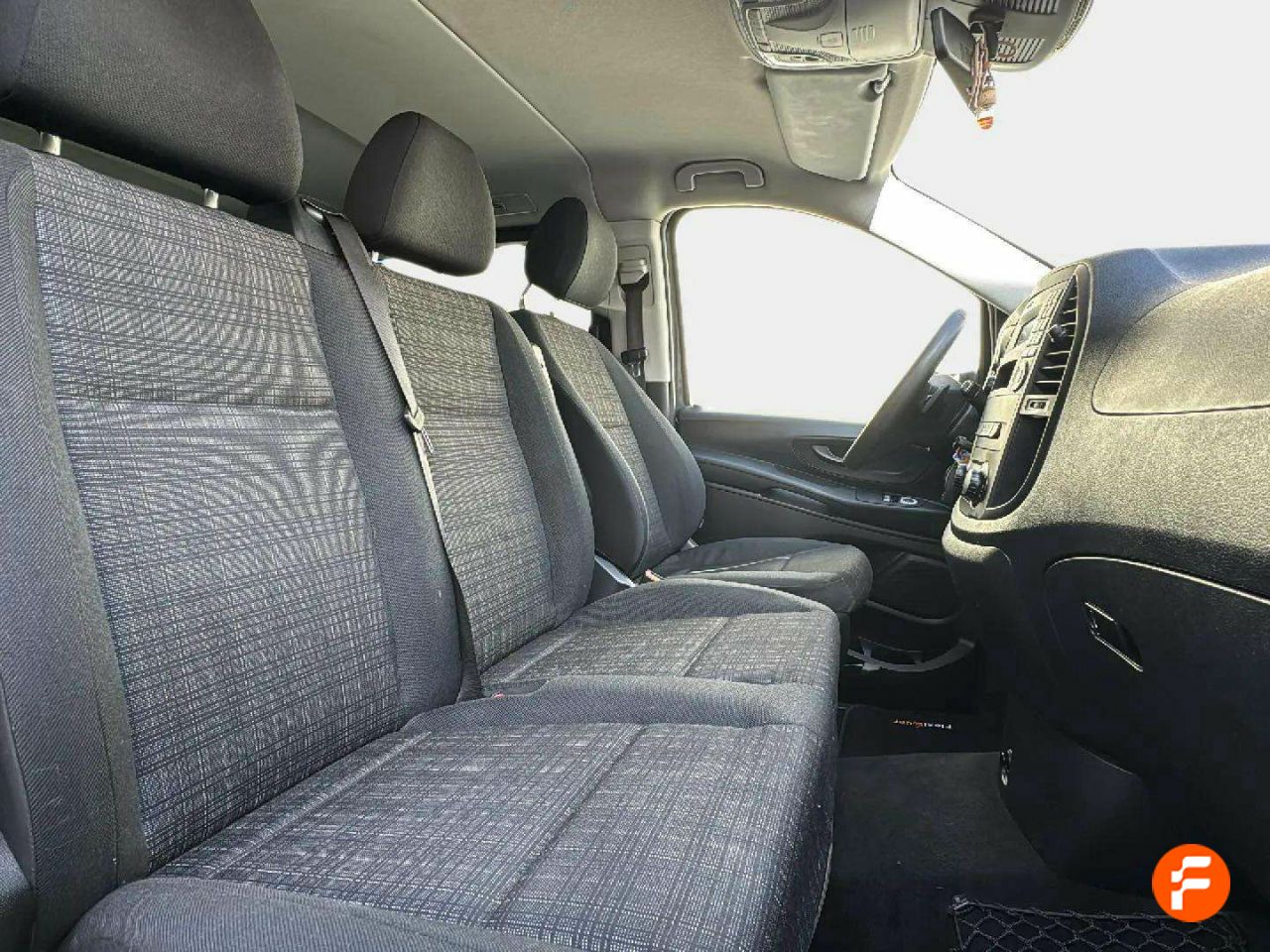 Foto Mercedes-Benz Vito 14