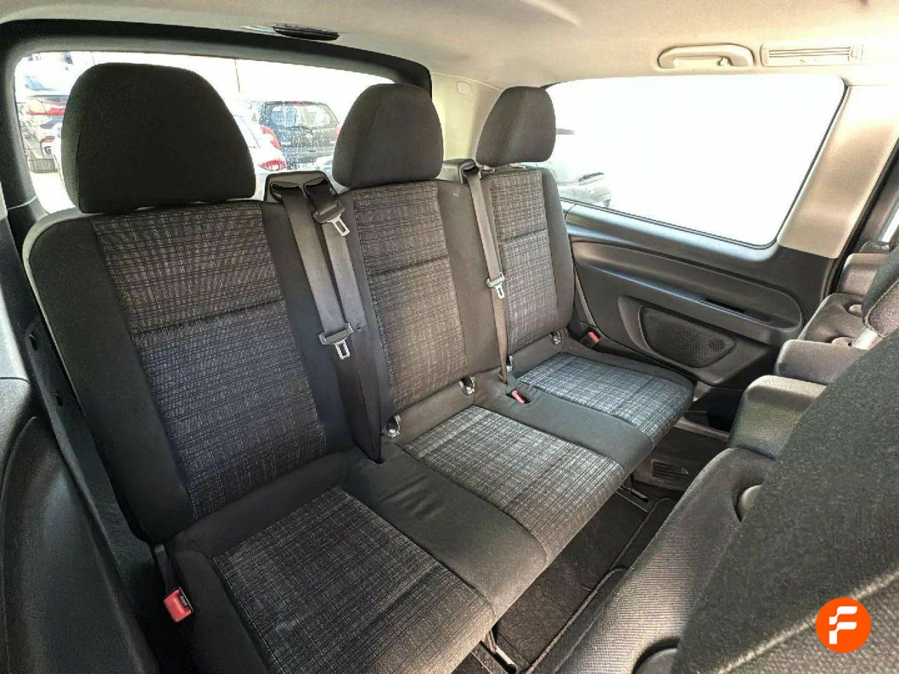 Foto Mercedes-Benz Vito 19