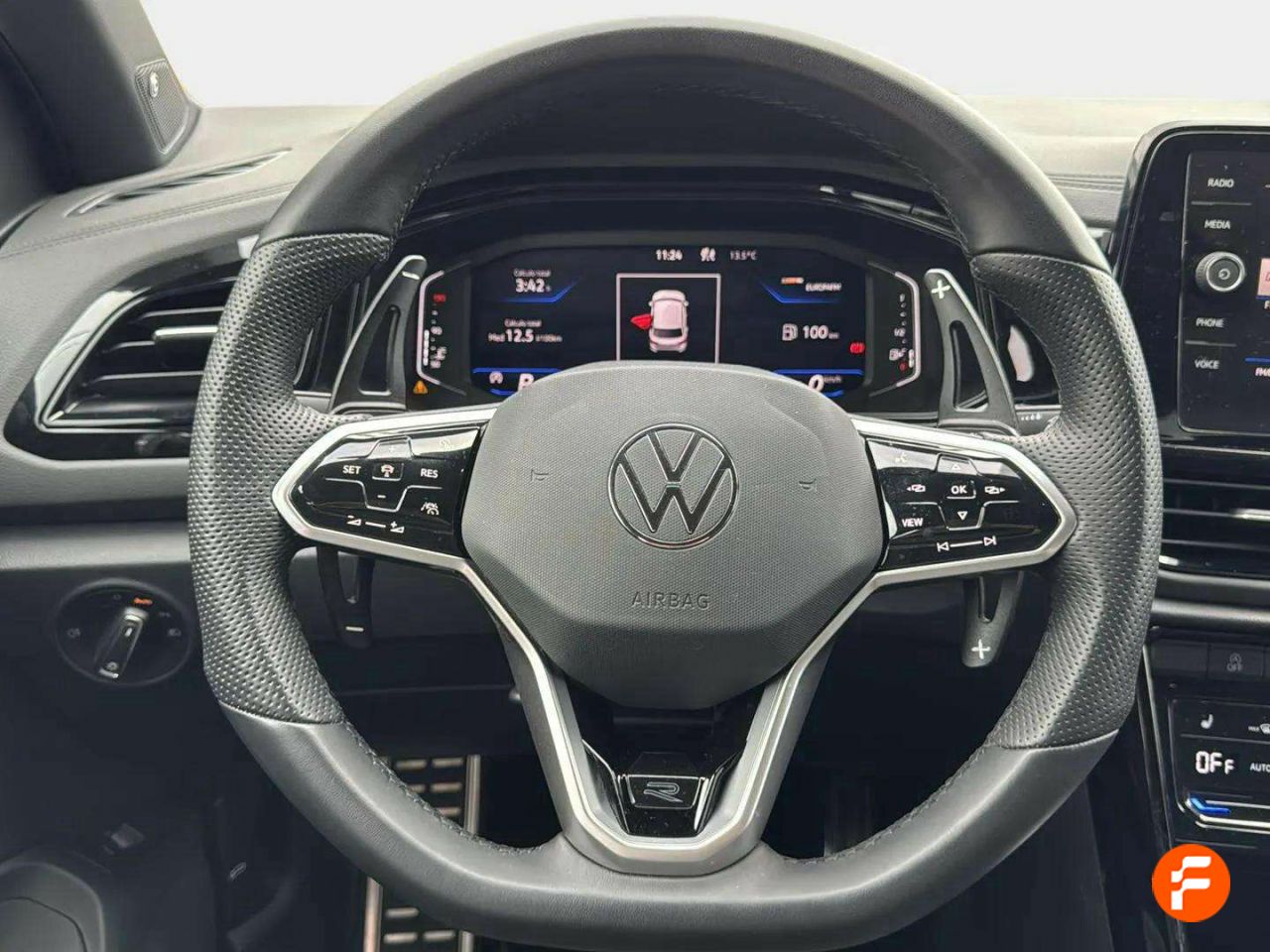 Foto Volkswagen T-Roc 13