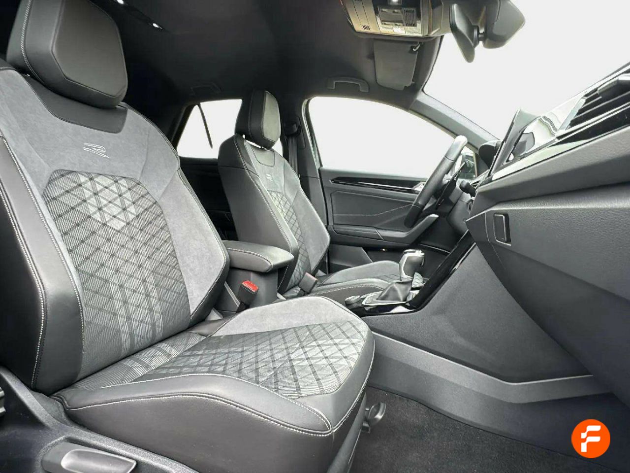 Foto Volkswagen T-Roc 20