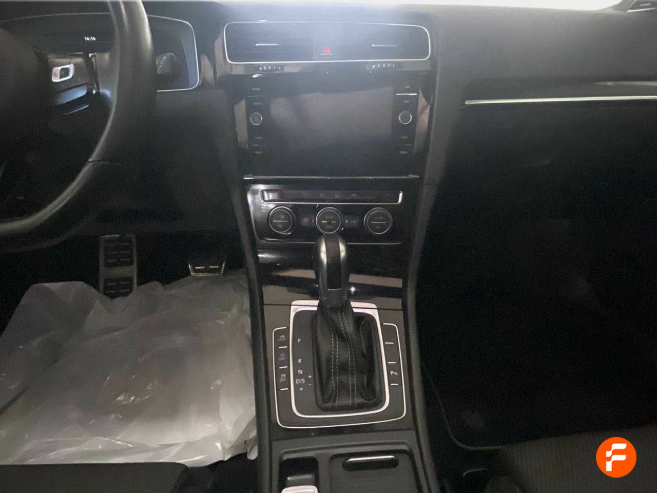 Foto Volkswagen Golf 11